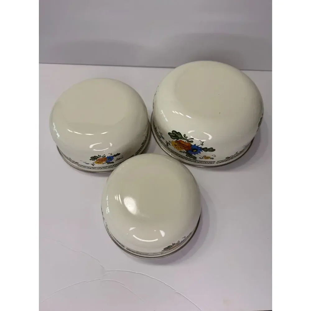 Vintage Floral Enamelware Nesting Bowls Set of 3 With Lids